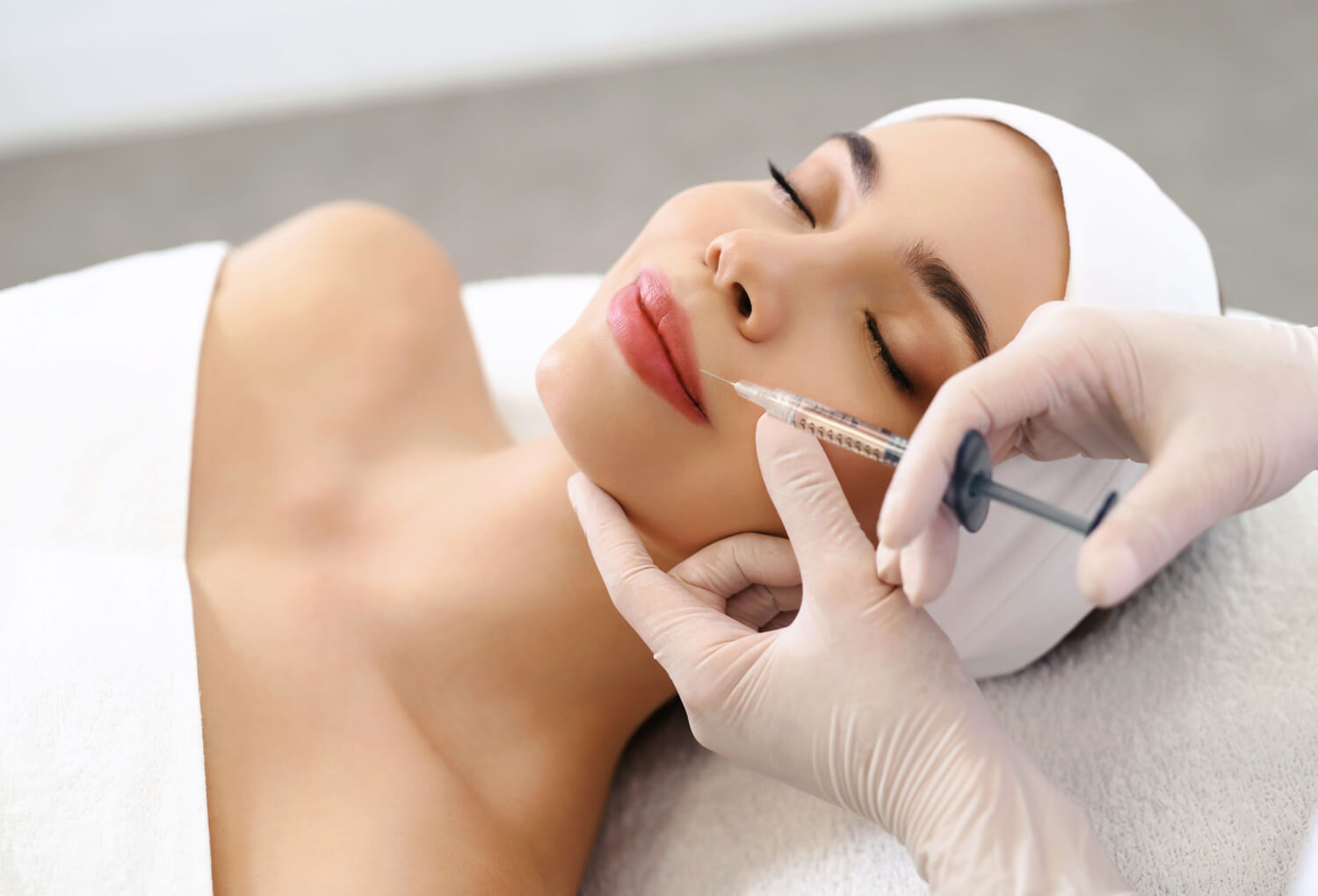 Dermal Fillers (Juvéderm/Restylane)
